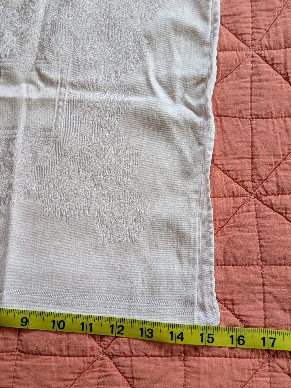 Elegant Vintage White Damask Napkins